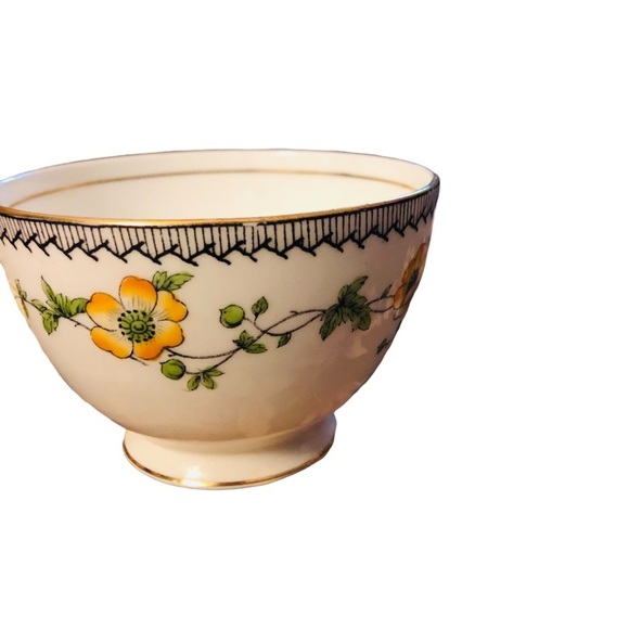 Vintage Aynsley Yellow Floral Teacup - Picture 9 of 11